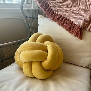 Knot Pillow Ball Round Twist Throw Pillow Home Decor